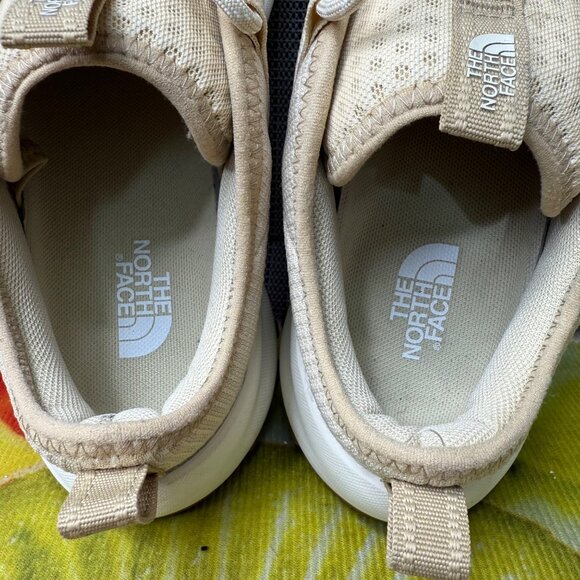 The North Face Womens Beige Sneakers Size 8 US Stylish & Comfortable Athletic Sh - Picture 6 of 8